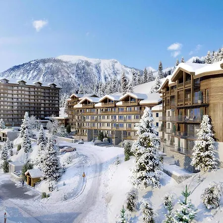 Bel Familial Avec Retour Skis Aux Pieds Et Parking A 1650 Courchevel